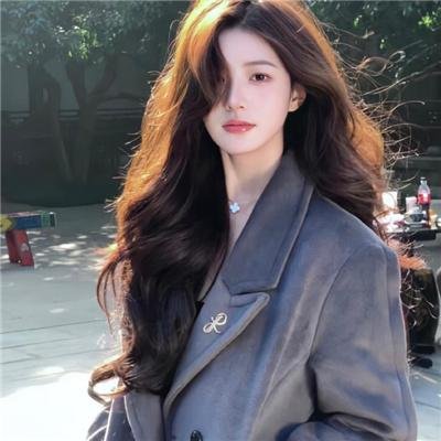 阳光下的影子